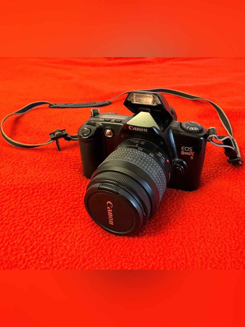 Canon EOS Rebel XS Black EF-S 35-80mm IS Canon Lens